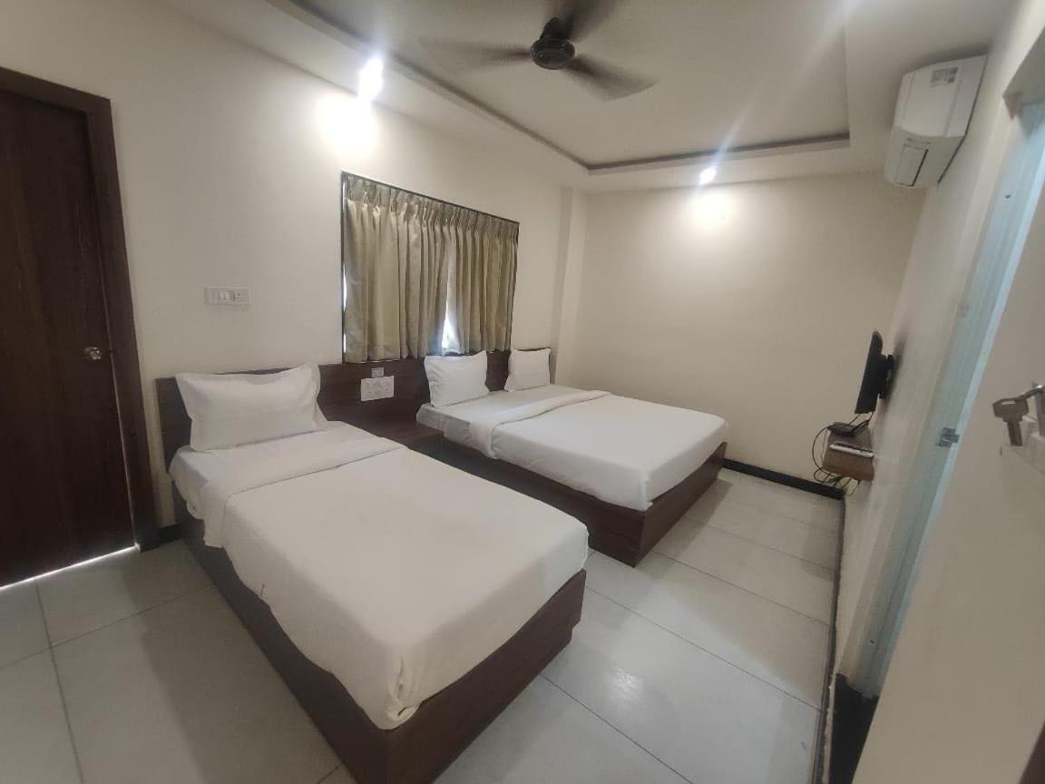 Super Townhouse Shivamogga Formerly Karthik Bhavan Dış mekan fotoğraf